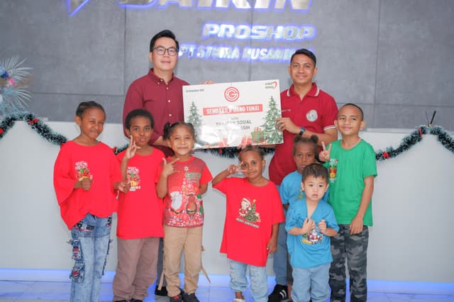 Sthira Berbagi: Sukacita Natal Bersama Yayasan Tangan Kasih